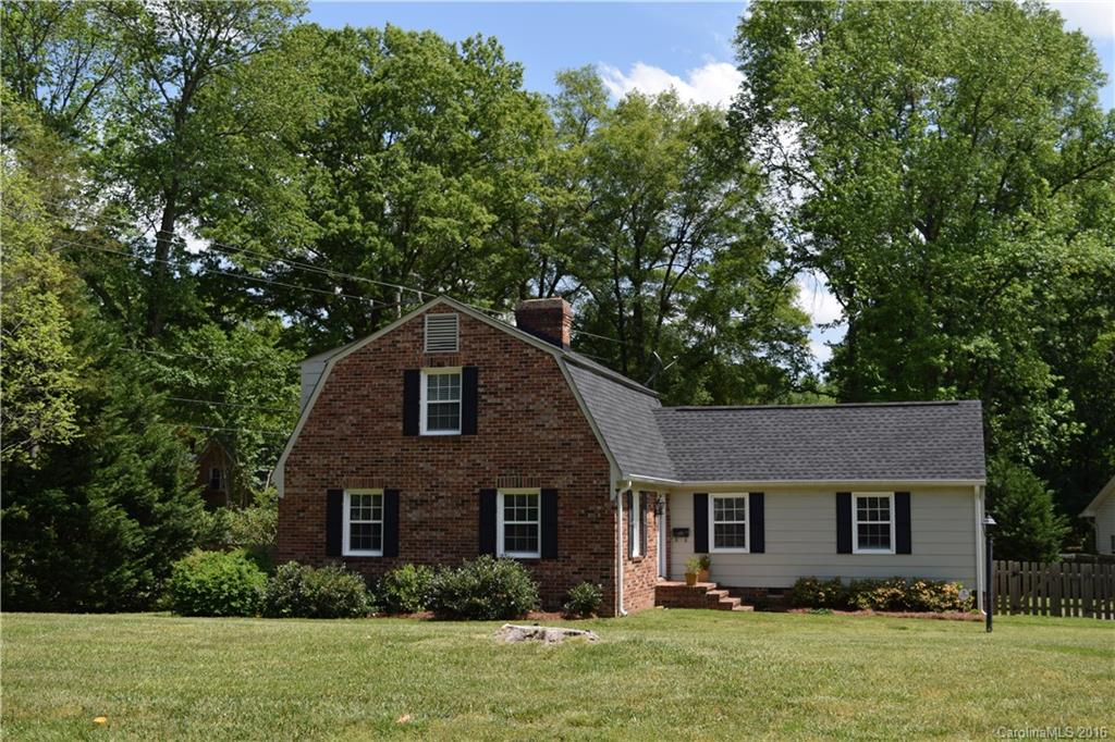 1348 Braeburn Road Charlotte, NC 28211 - Photo 1 of 16 Gallery Image 1