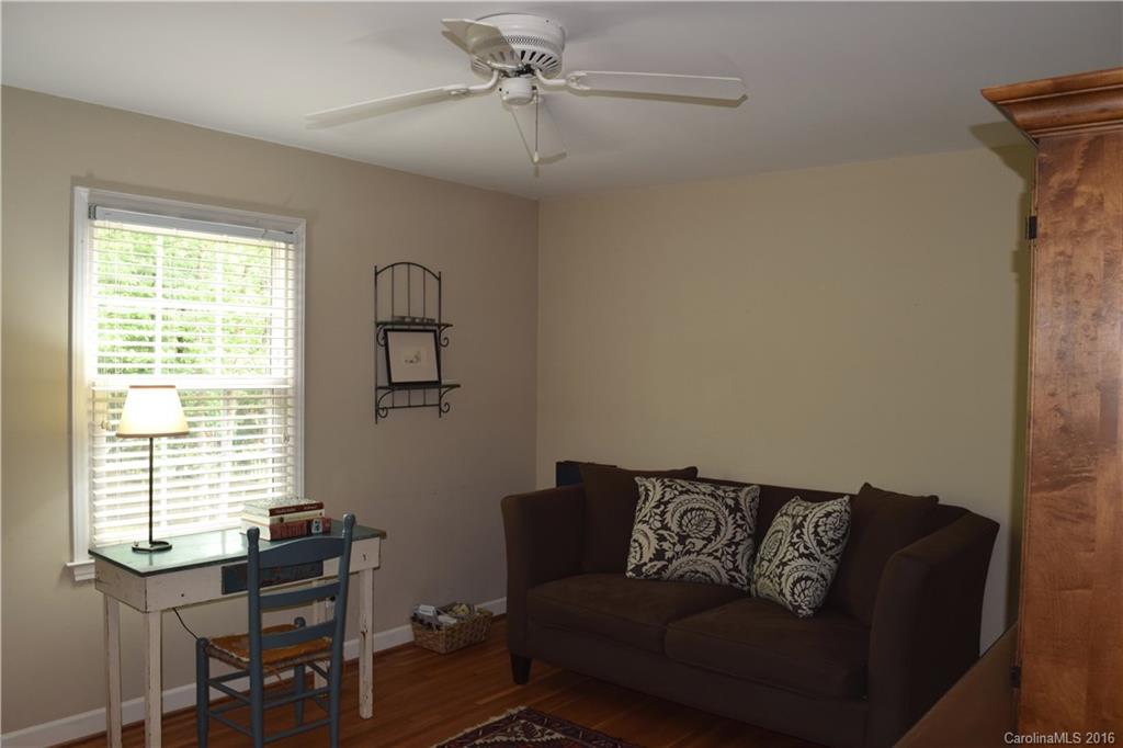 1348 Braeburn Road Charlotte, NC 28211 - Photo 12 of 16 Gallery Image 12