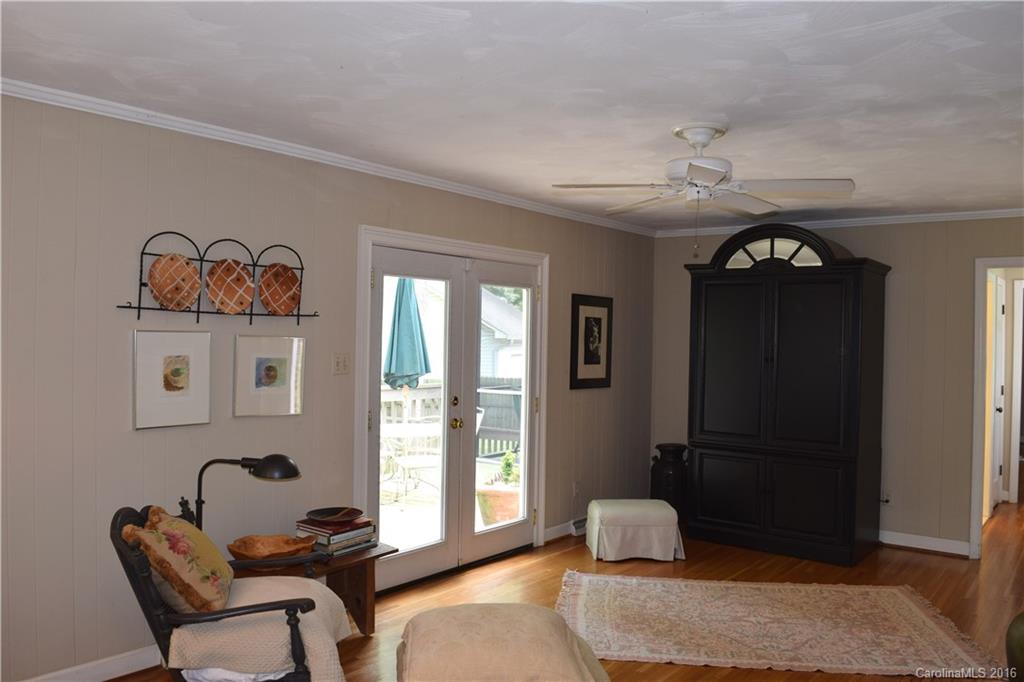 1348 Braeburn Road Charlotte, NC 28211 - Photo 9 of 16 Gallery Image 9