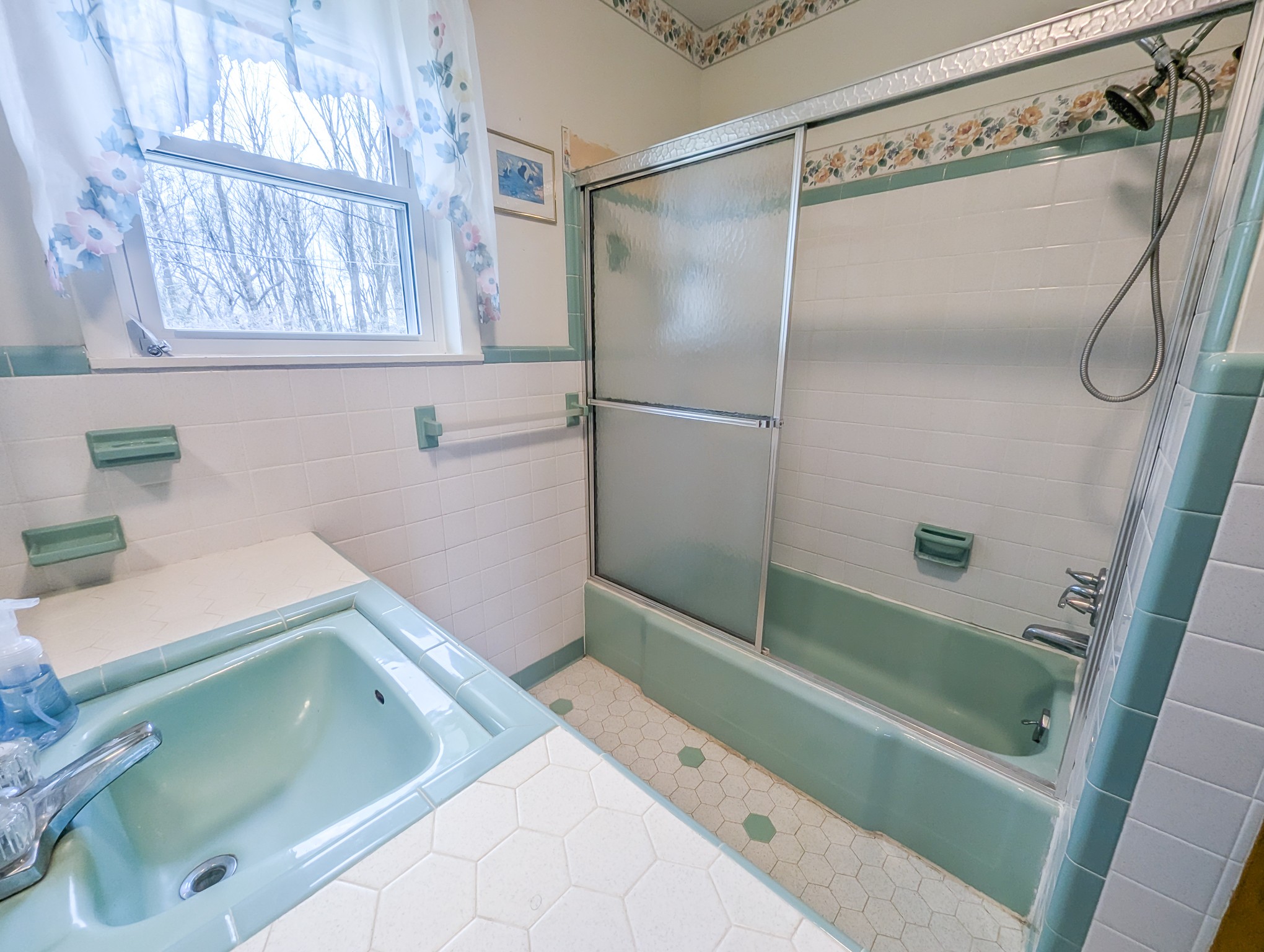 111 Cothron Drive Lafayette, TN 37083 - Photo 27 of 33 a bathroom with a shower and a sink