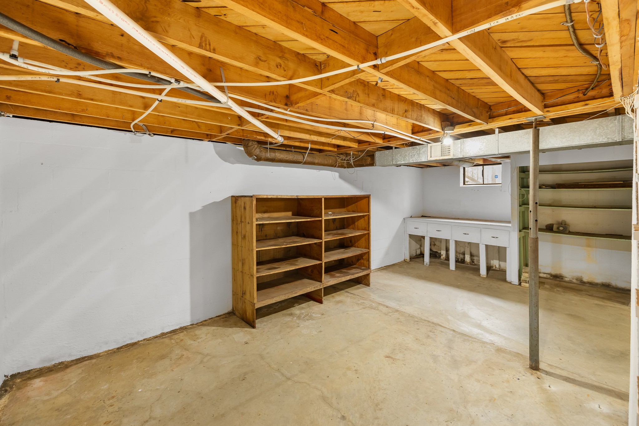 111 Cothron Drive Lafayette, TN 37083 - Photo 33 of 33 a view of an empty room with a white house