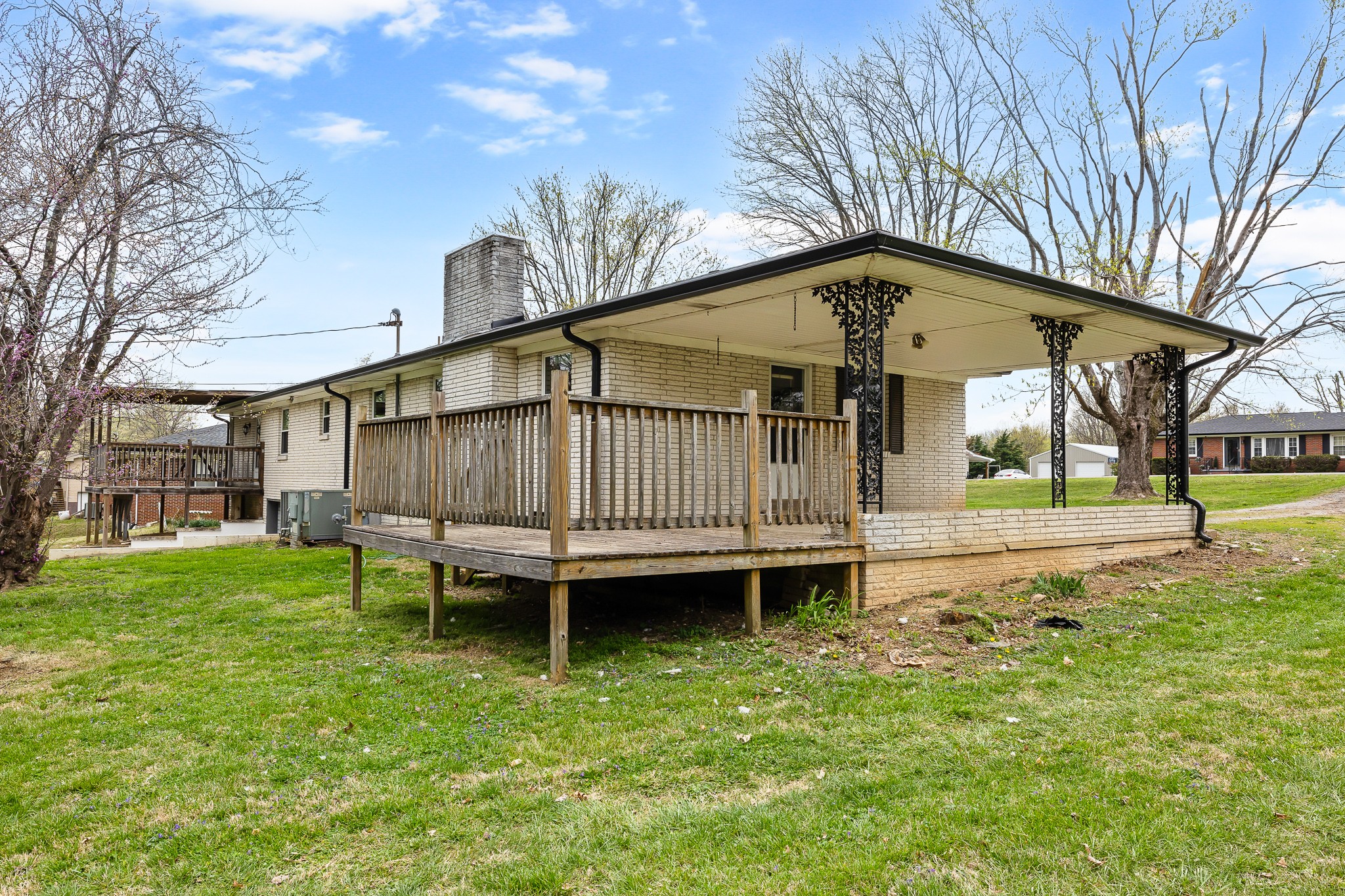 111 Cothron Drive Lafayette, TN 37083 - Photo 6 of 33 a view of a house with a yard