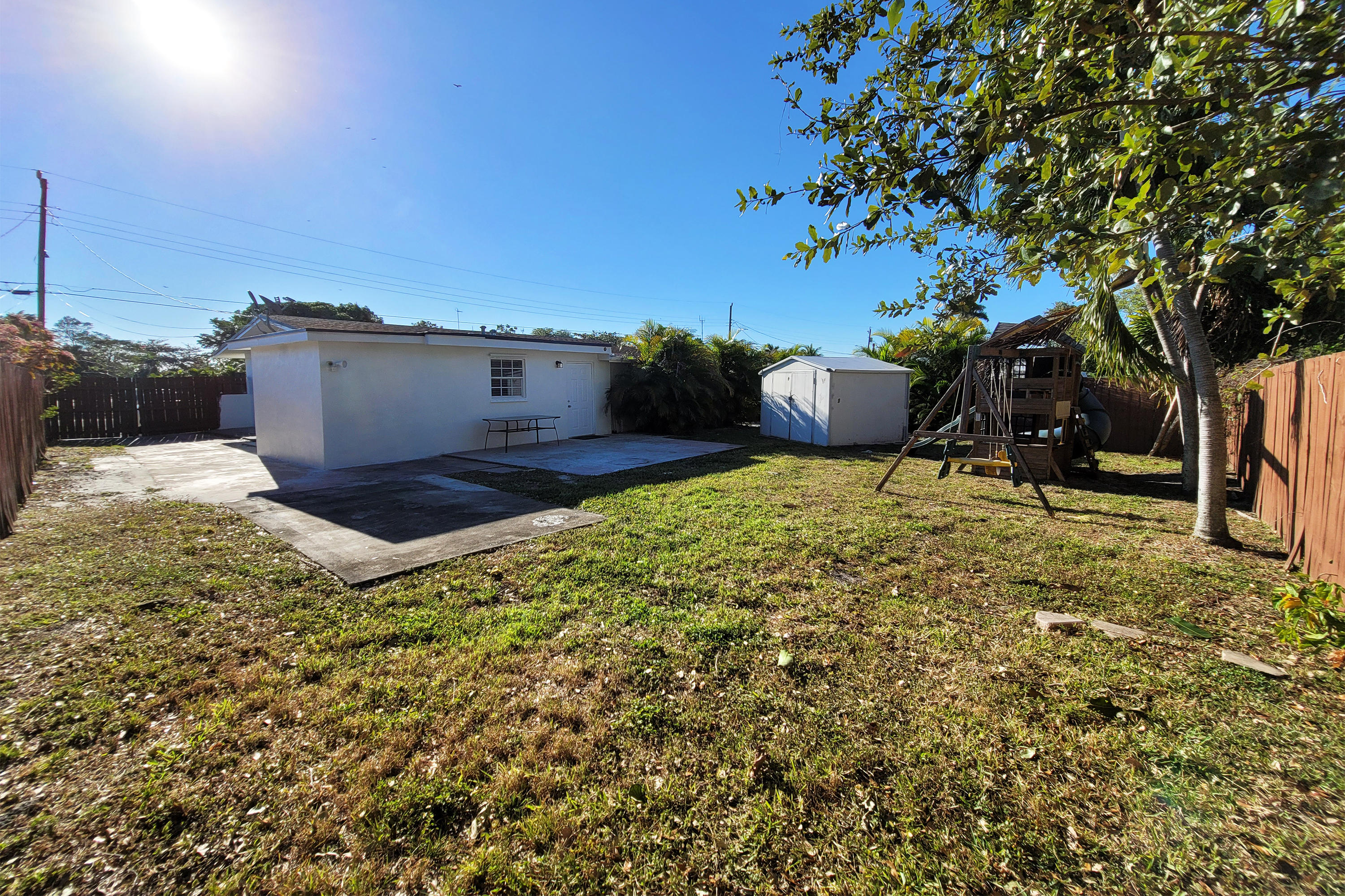 2140 Southwest 68th Way Miramar, FL 33023 - Photo 25 of 30 Backyard Diag 2