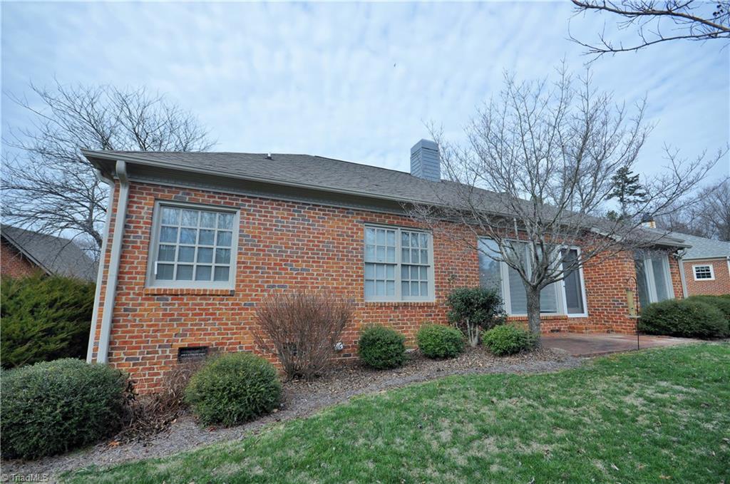 1718 Chickadee Point High Point, NC 27262 - Photo 5 of 30 Gallery Image 5