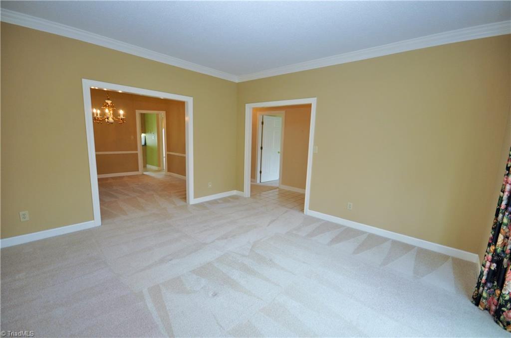 1718 Chickadee Point High Point, NC 27262 - Photo 9 of 30 Gallery Image 9