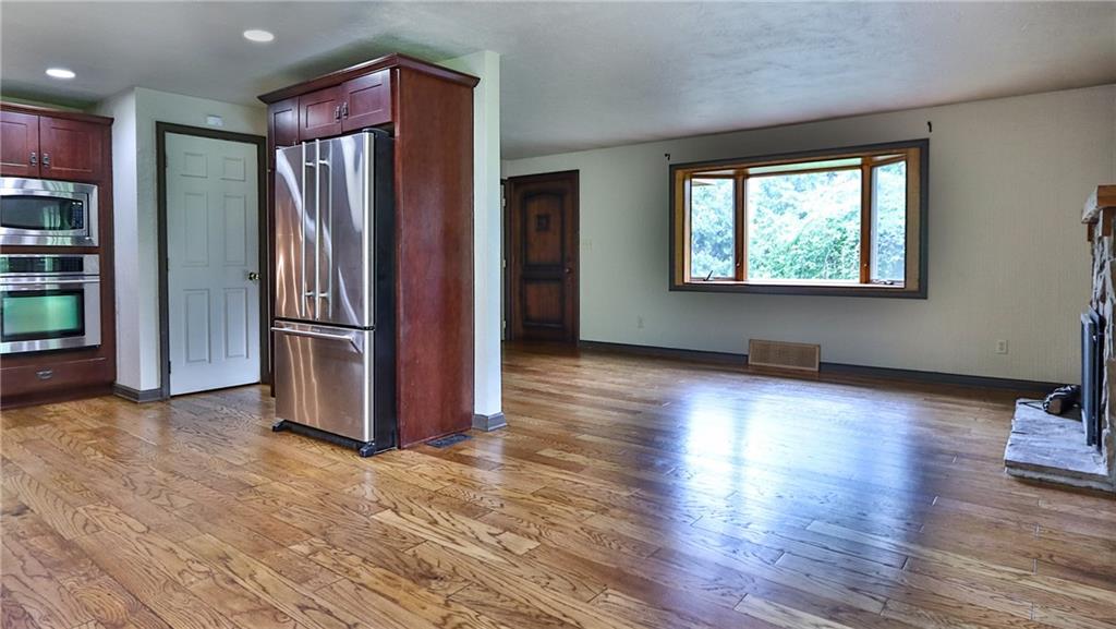 384 Justabout Road Venetia, PA 15367 - Photo 6 of 25