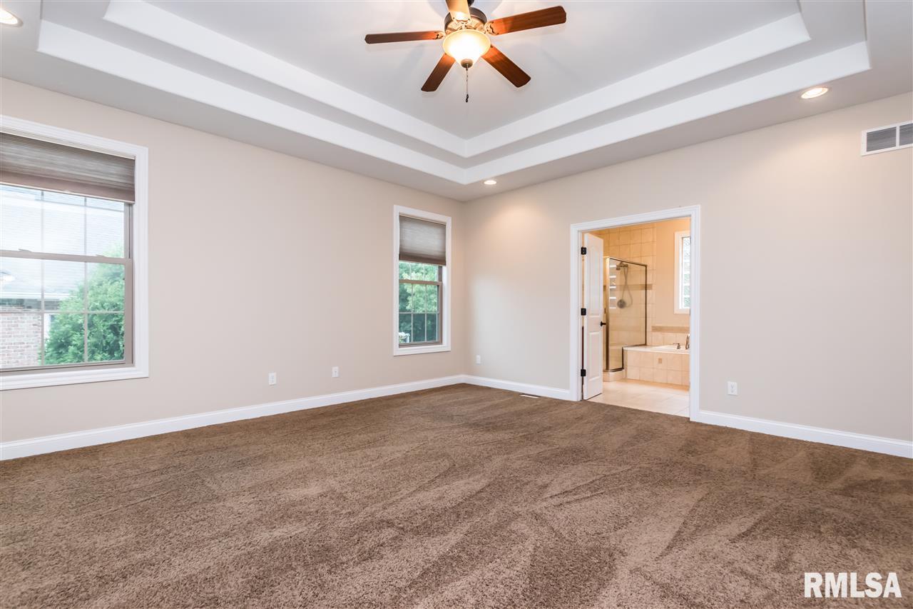 1825 Autumn Ridge Washington, IL 61571 - Photo 14 of 36 Gallery Image 14