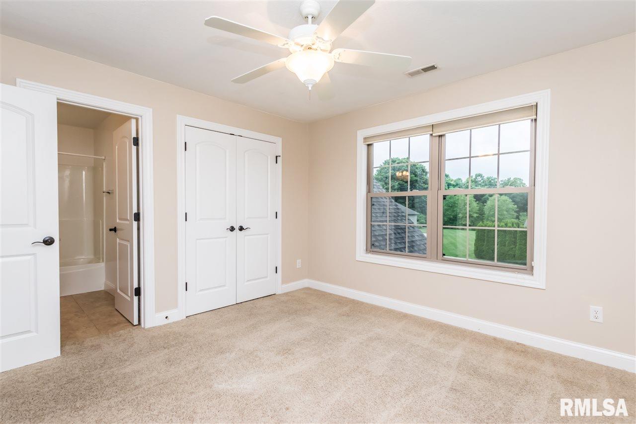1825 Autumn Ridge Washington, IL 61571 - Photo 21 of 36 Gallery Image 21