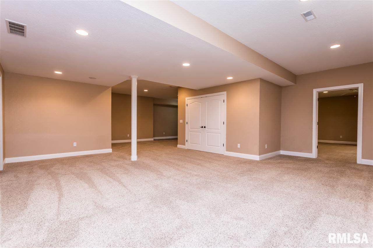 1825 Autumn Ridge Washington, IL 61571 - Photo 28 of 36 Gallery Image 28