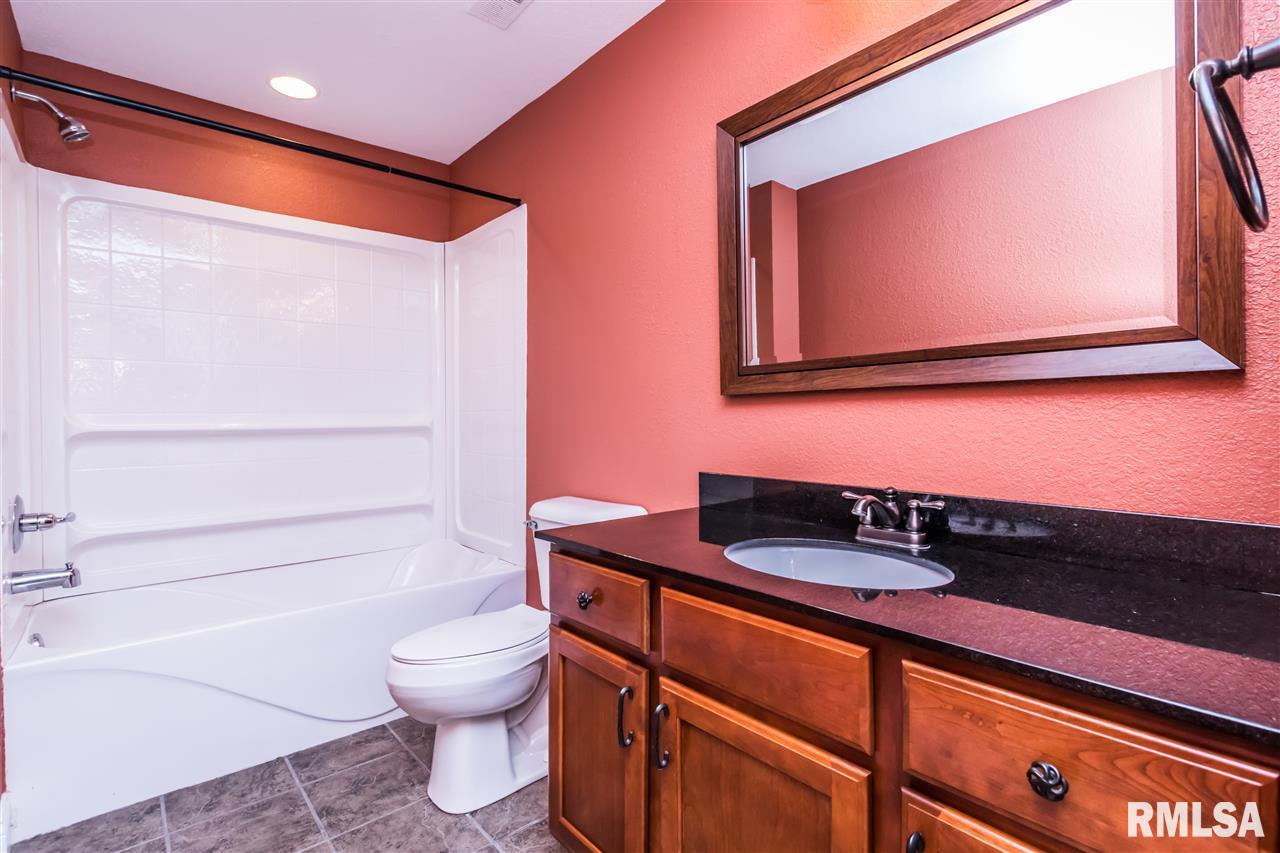 1825 Autumn Ridge Washington, IL 61571 - Photo 31 of 36 Gallery Image 31