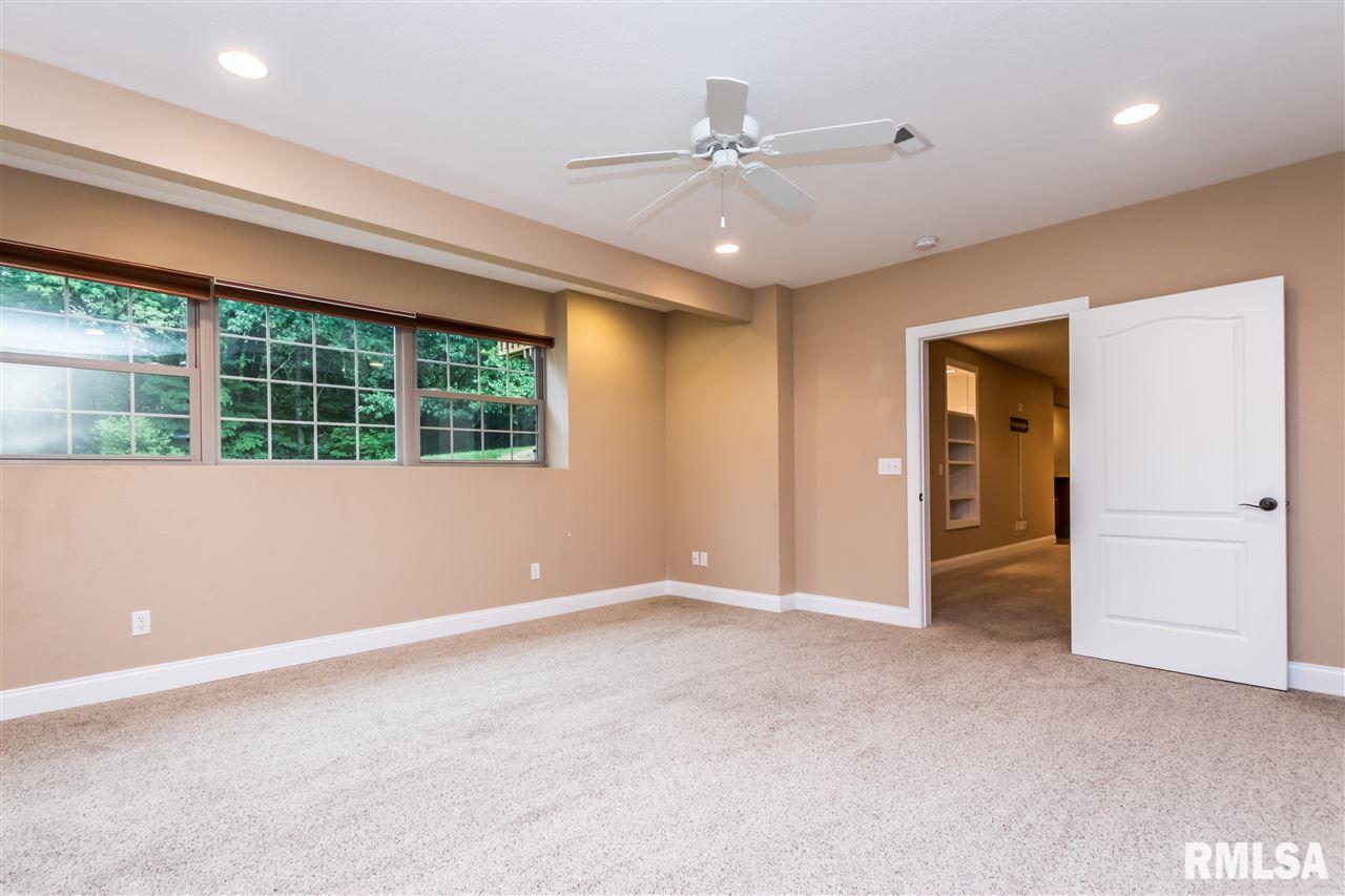 1825 Autumn Ridge Washington, IL 61571 - Photo 32 of 36 Gallery Image 32