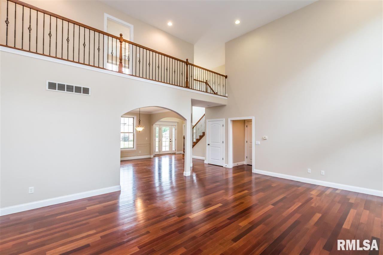 1825 Autumn Ridge Washington, IL 61571 - Photo 6 of 36 Gallery Image 6