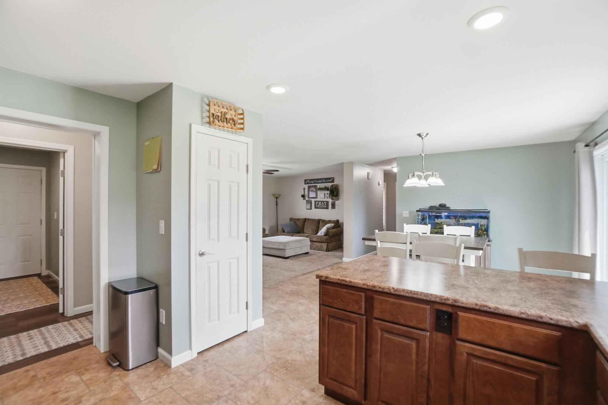 17138 National Road Wapakoneta, OH 45895 - Photo 17 of 40