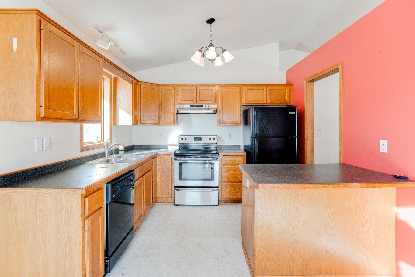 852 Ross Road Hudson, WI 54016 - Photo 11 of 38 Gallery Image 11