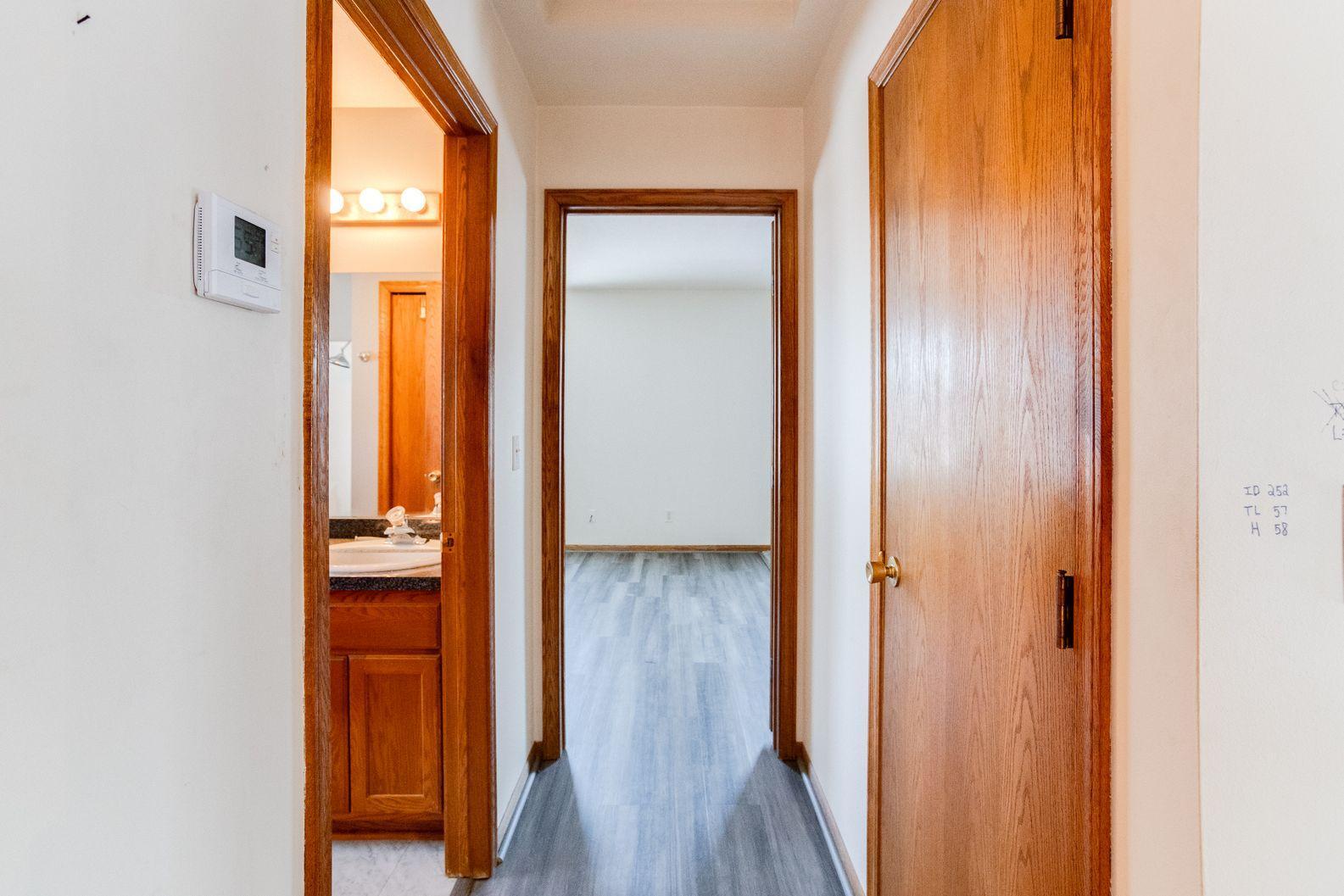 852 Ross Road Hudson, WI 54016 - Photo 15 of 38 Gallery Image 15