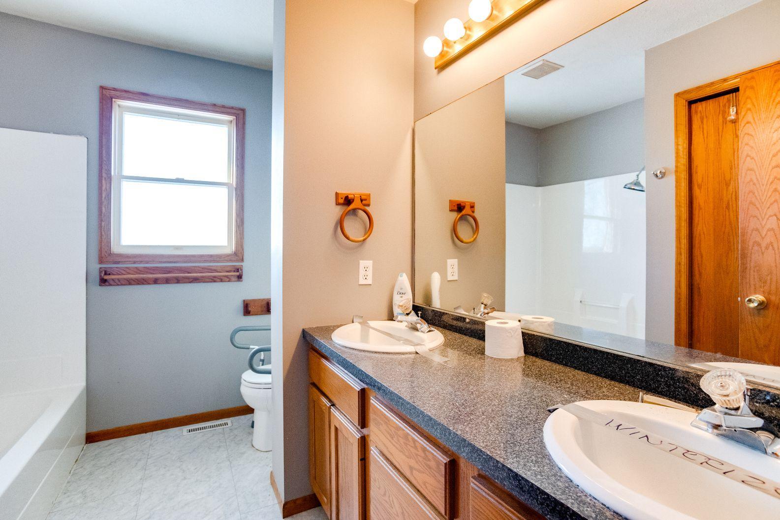 852 Ross Road Hudson, WI 54016 - Photo 19 of 38 Gallery Image 19