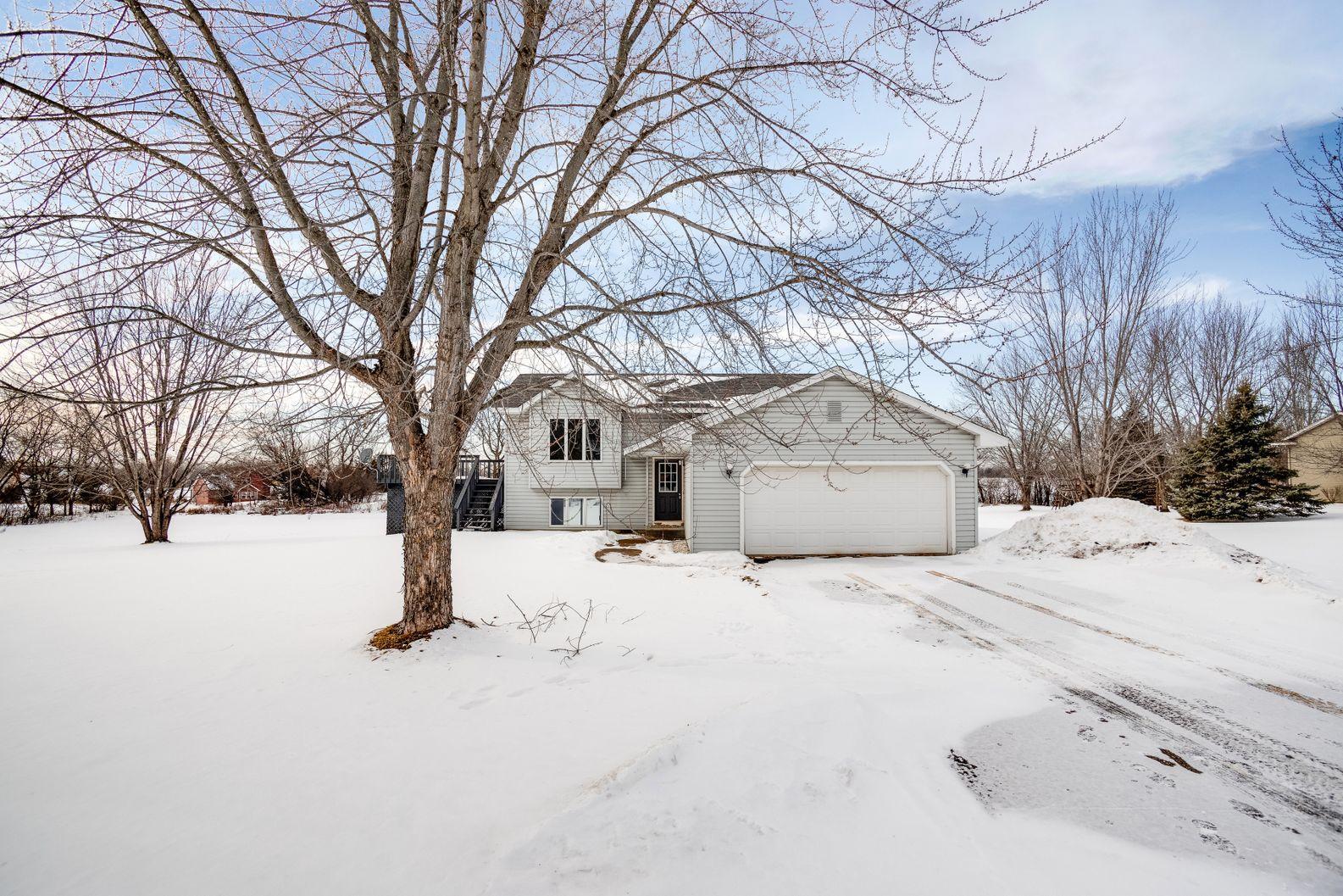852 Ross Road Hudson, WI 54016 - Photo 35 of 38 Gallery Image 35