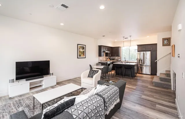 $1,149,000 | 1708 3rd Street, Napa, CA 94559