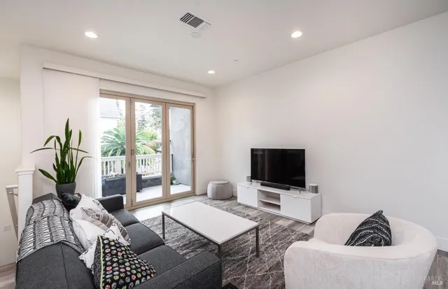 $1,149,000 | 1708 3rd Street, Napa, CA 94559