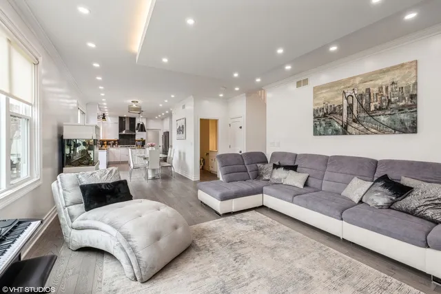 $759,900 | 7517 Main Street, Darien, IL 60561