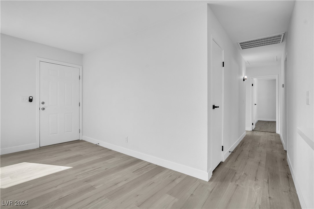 2574 Sandy Lane Las Vegas, NV 89115 - Photo 10 of 27