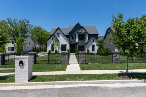 $1,949,000 | 5621 Valley View Road, Brentwood, TN 37027