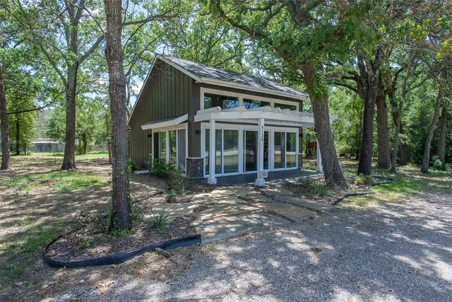 $195,000 | 6120 Payne Road, Log Cabin, TX 75148
