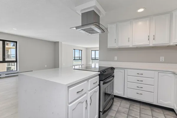 $899,000 | 205 East Grand Avenue, Unit 6C, Old Orchard Beach, ME 04064