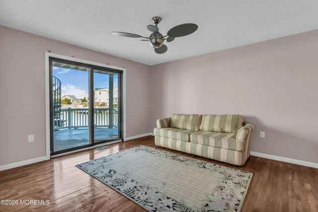 $950,000 | 724 Newell Avenue, Manahawkin, NJ 08050