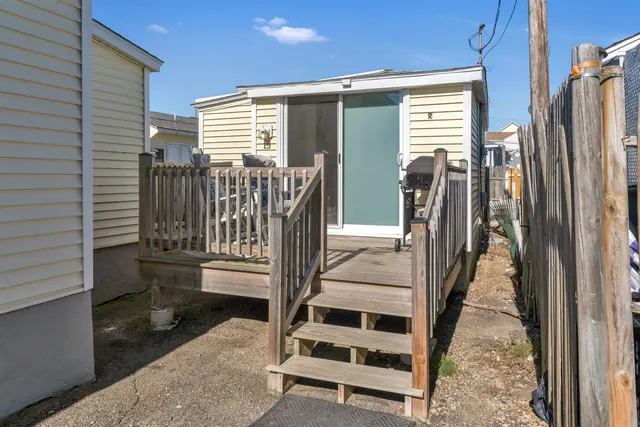 $586,500 | 17 Johnson Avenue, Hampton, NH 03842