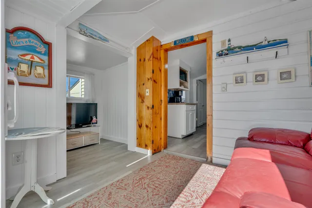 $586,500 | 17 Johnson Avenue, Hampton, NH 03842