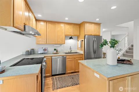 $1,390,000 | 5413 Welfare Avenue Northeast, Bainbridge Island, WA 98110