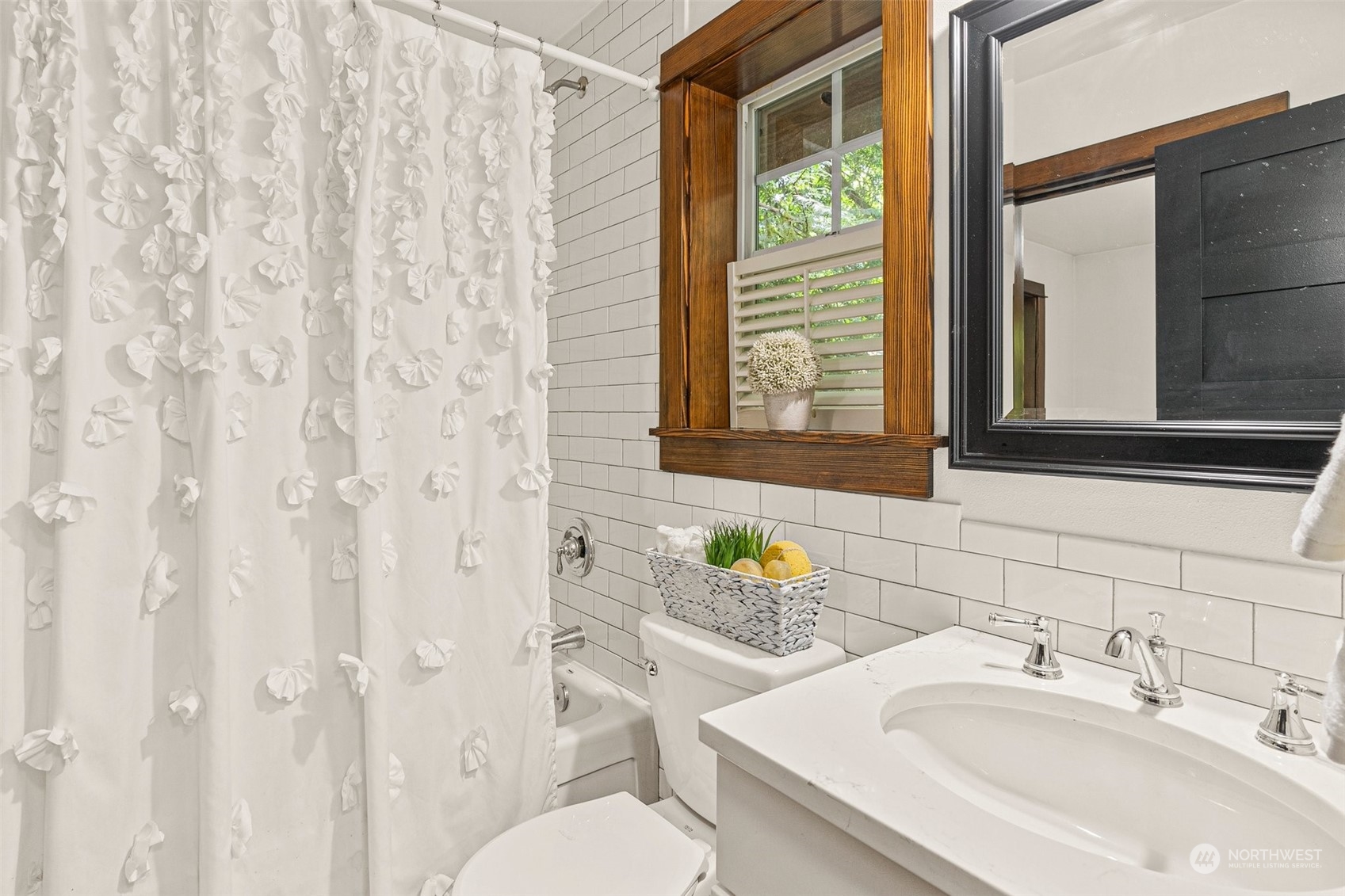 4199 Locker Road Southeast Port Orchard, WA 98366 - Photo 36 of 40 Gallery Image 36