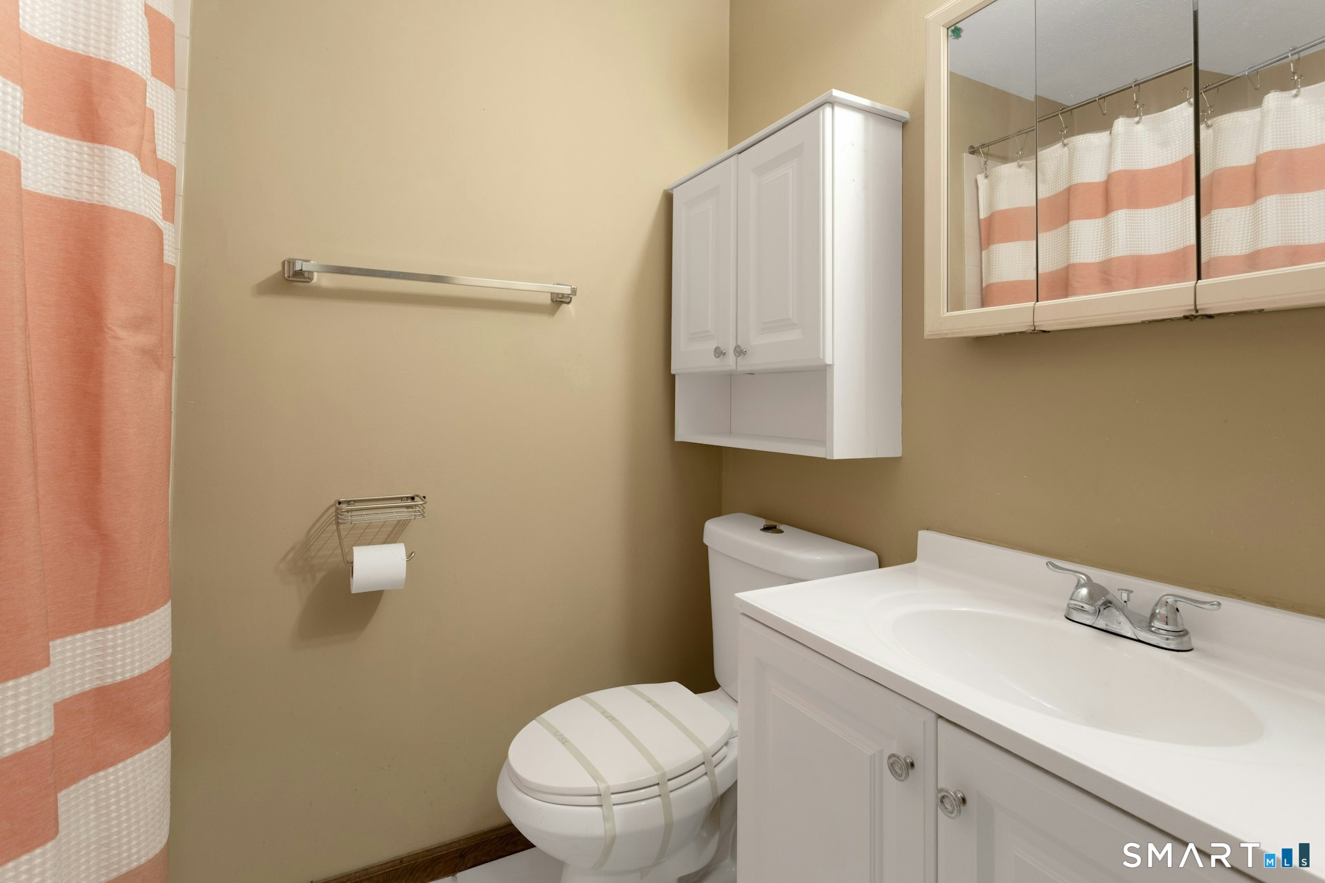 55 Mill Plain Road, Unit 219 Danbury, CT 06811 - Photo 12 of 17
