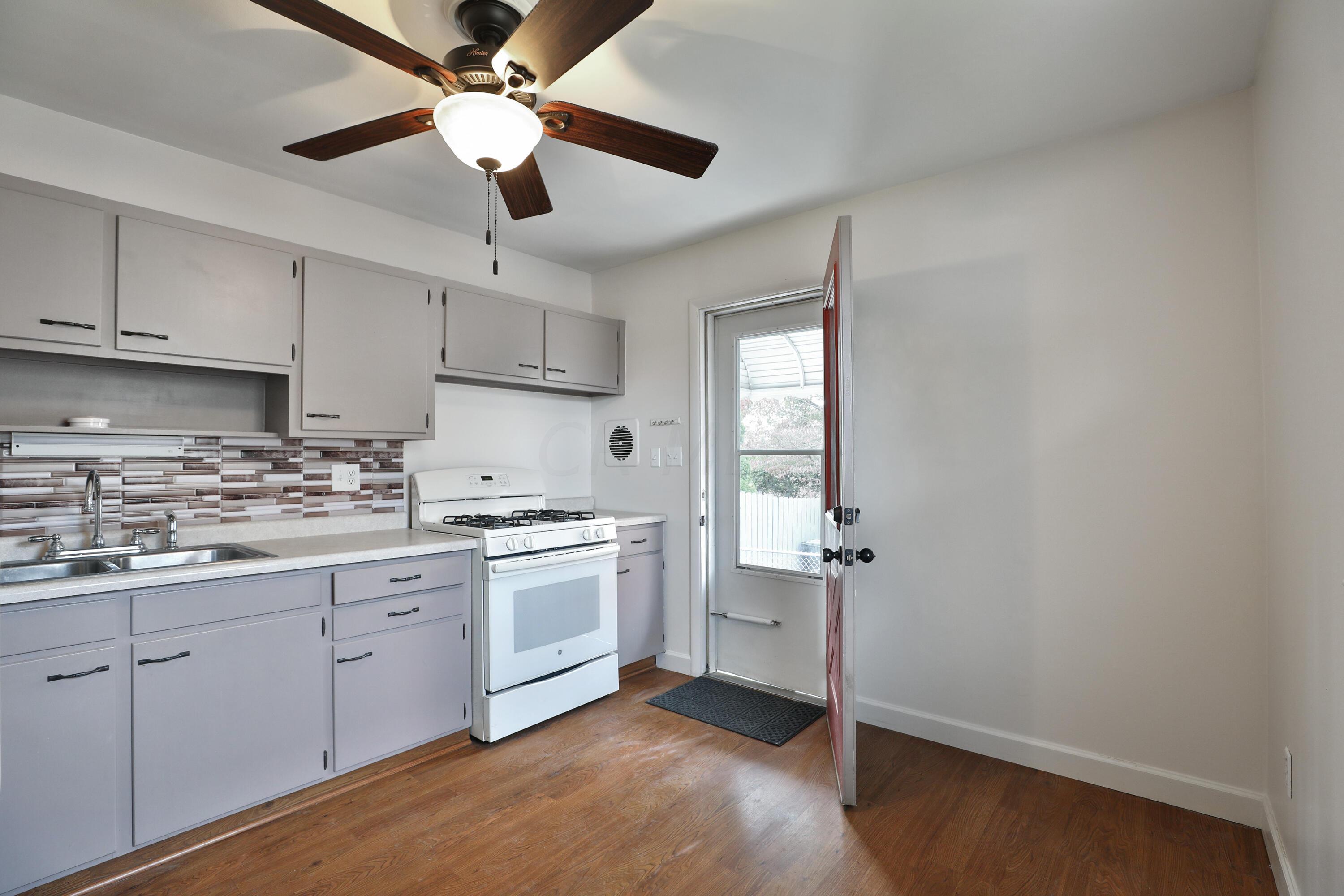 127 Cullman Road Columbus, OH 43207 - Photo 9 of 28 127-Cullman-10