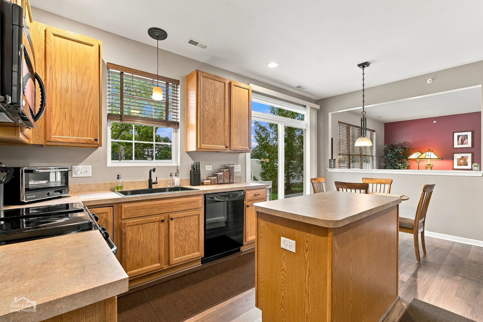 13607 Hemlock Road Huntley, IL 60142 - Photo 9 of 36 Gallery Image 9