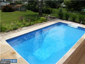 132 Crump Road Exton, PA 19341 - Photo 3 of 12 Gallery Image 3