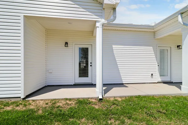$1,400 | 1003 Oak Street, Unit A, Portland, TN 37148