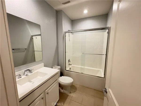 $2,800 | 280 West Via Presido, Ontario, CA 91762