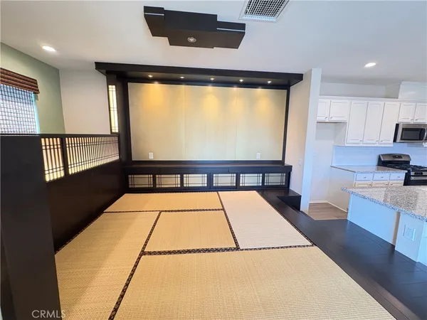 $2,800 | 280 West Via Presido, Ontario, CA 91762