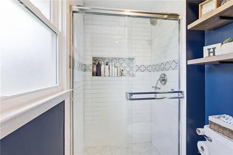 $674,900 | 2229 West 121st Street, Leawood, KS 66209