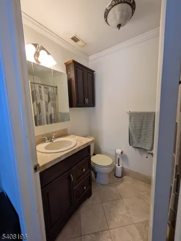 $1,800 | 91 Falcon Ridge Way North, Hamburg, NJ 07419