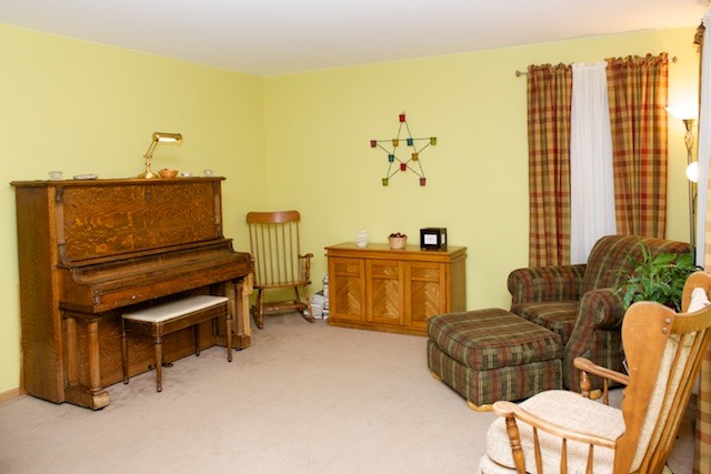 16247 Rookery Drive Crest Hill, IL 60403 - Photo 2 of 20