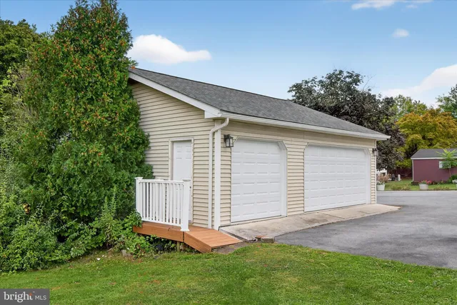 $495,000 | 227 Pleasant View Road, Hummelstown, PA 17036