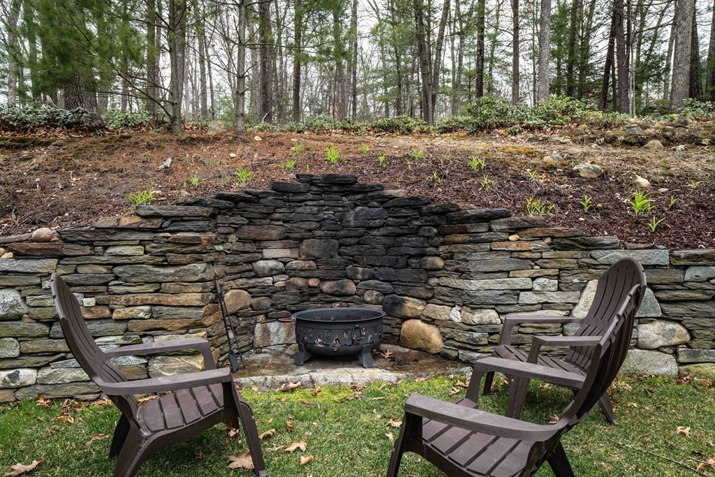 860 Florence Road Northampton, MA 01062 - Photo 8 of 36