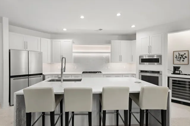 $699,000 | 9502 Crosby Way, Missouri City, TX 77459