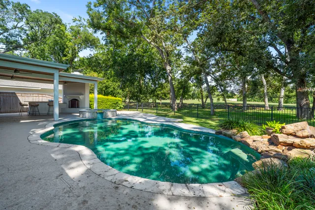 $699,000 | 9502 Crosby Way, Missouri City, TX 77459