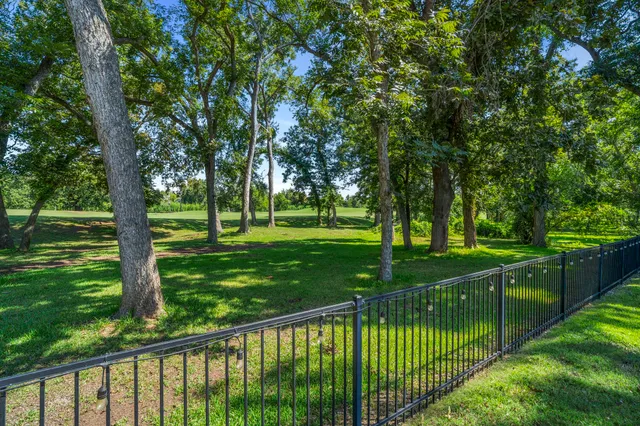 $699,000 | 9502 Crosby Way, Missouri City, TX 77459