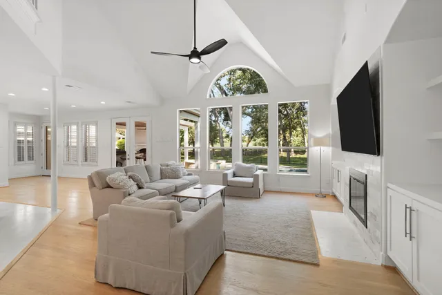 $699,000 | 9502 Crosby Way, Missouri City, TX 77459