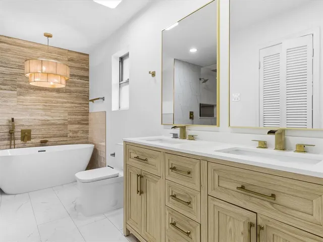 $379,000 | 1512 Matagorda Drive, Dallas, TX 75232